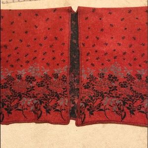 Shawl or cape Burgundy & Black